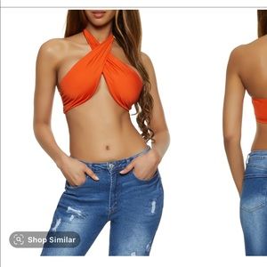 Dress up or down! Stunning top!